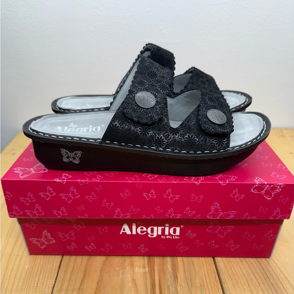Alegria by PG Lite Size 9.5 - 10 - 40 Sandra Wide Black Pinwheel Shoes